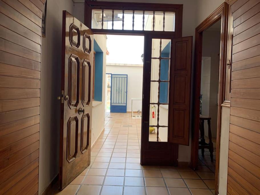 Ca Corrales: Como En La Playa, Pero En El Pueblo Calpe Bagian luar foto