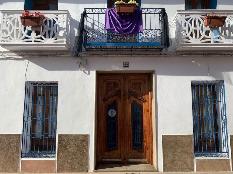 Ca Corrales: Como En La Playa, Pero En El Pueblo Calpe Bagian luar foto