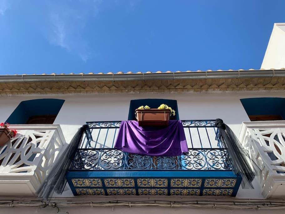 Ca Corrales: Como En La Playa, Pero En El Pueblo Calpe Bagian luar foto